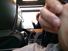 Sinh viên mười xxx ngoai tinh vn tám tuổi ham muốn đã thích tôi béo dương vật trên tàu